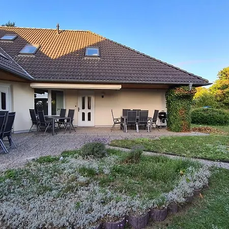 Haus 5 Elemente- Wasser Mit Terrasse Und Bio-kamin *