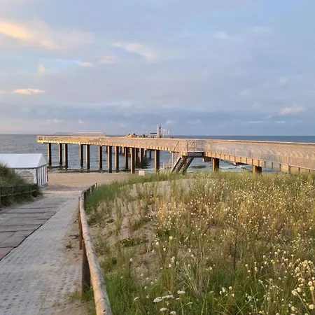 Haus 5 Elemente- Wasser Mit Terrasse Und Bio-kamin Lejlighed *