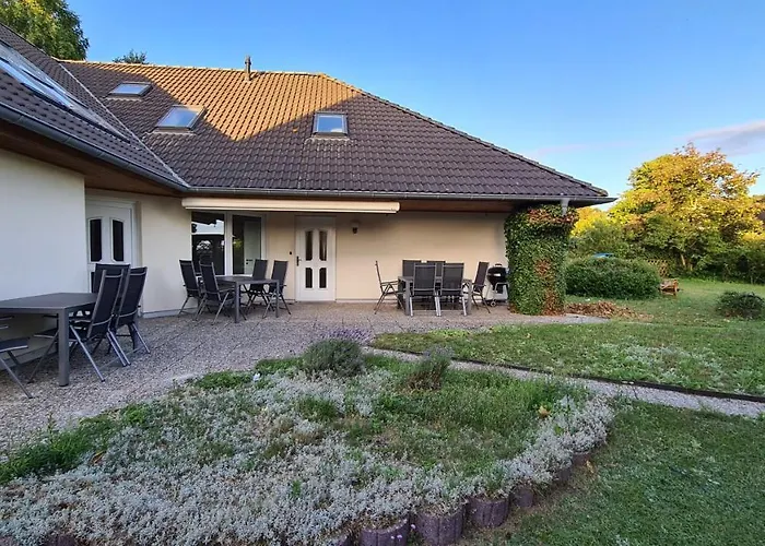 Haus 5 Elemente- Wasser Mit Terrasse Und Bio-kamin *