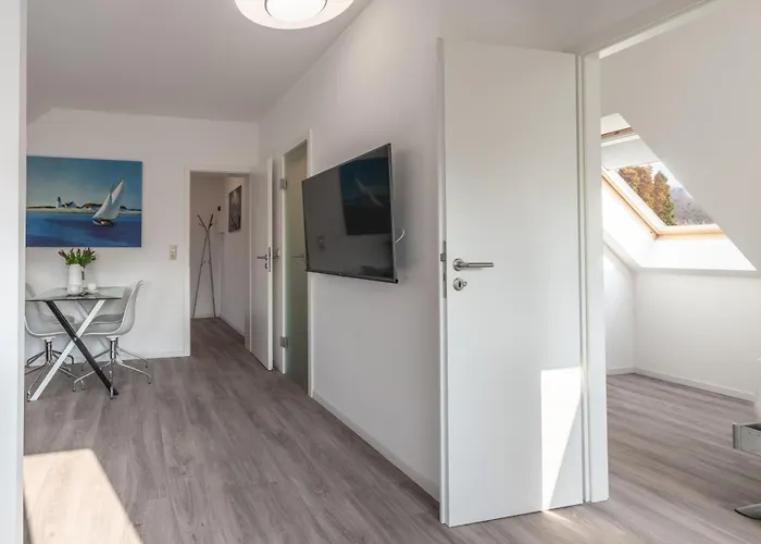 Haus 5 Elemente- Wasser Mit Terrasse Und Bio-kamin 아파트 코세로우